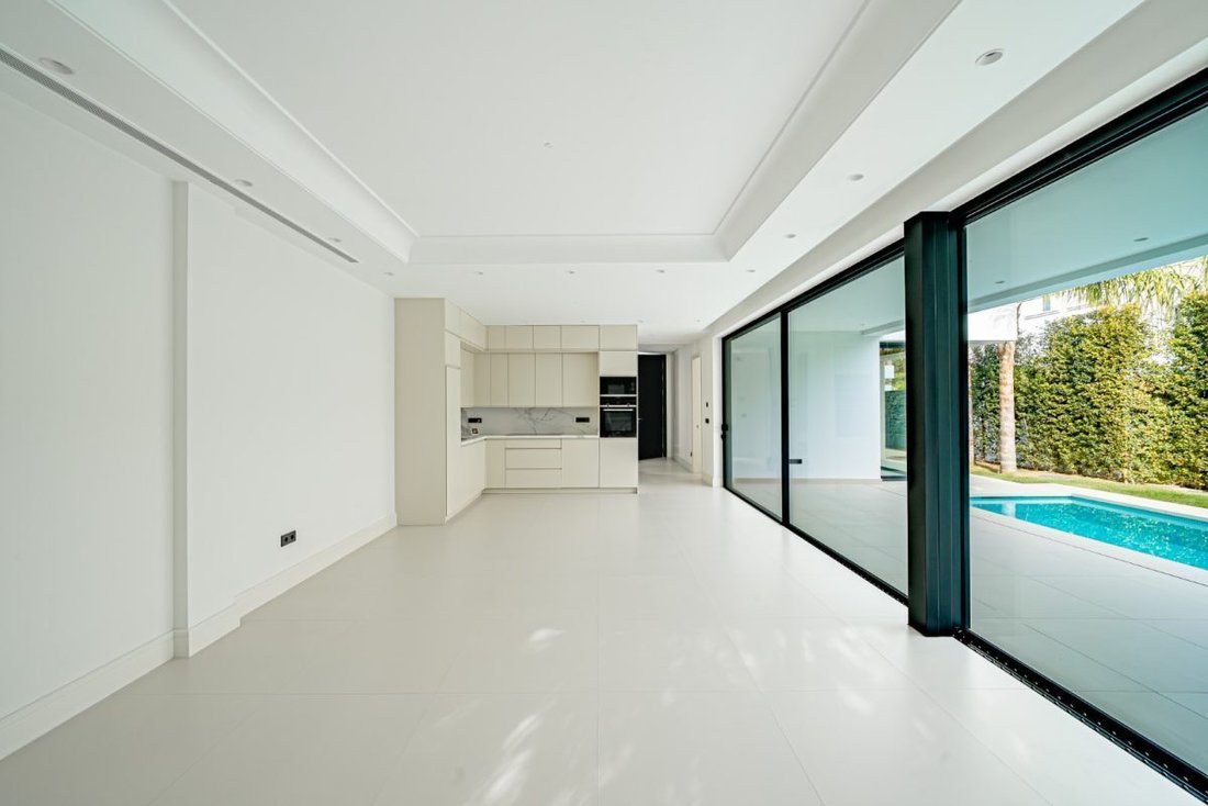 Villa in Golden Mile, Andalusia, Spain 5 - 18861573