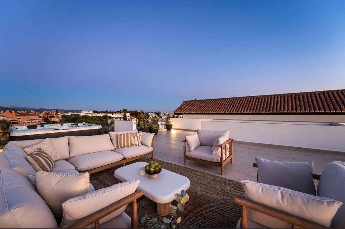 Villa in Elviria-Cabopino, Marbella, Spain 5 - 18857063