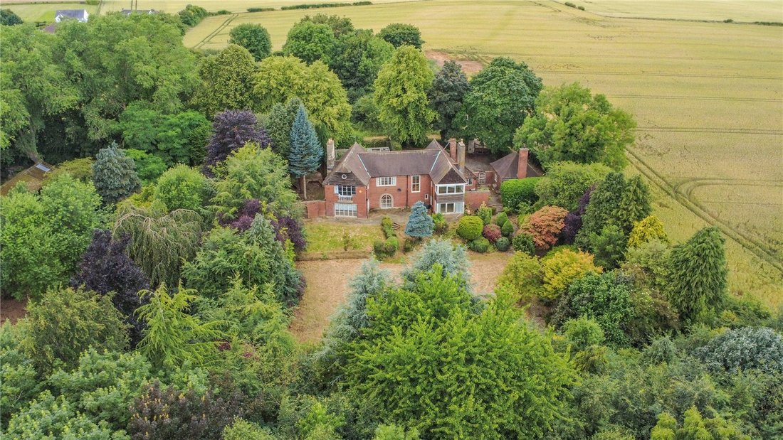 House in Barwick In Elmet, Leeds, England 1 - 18851612