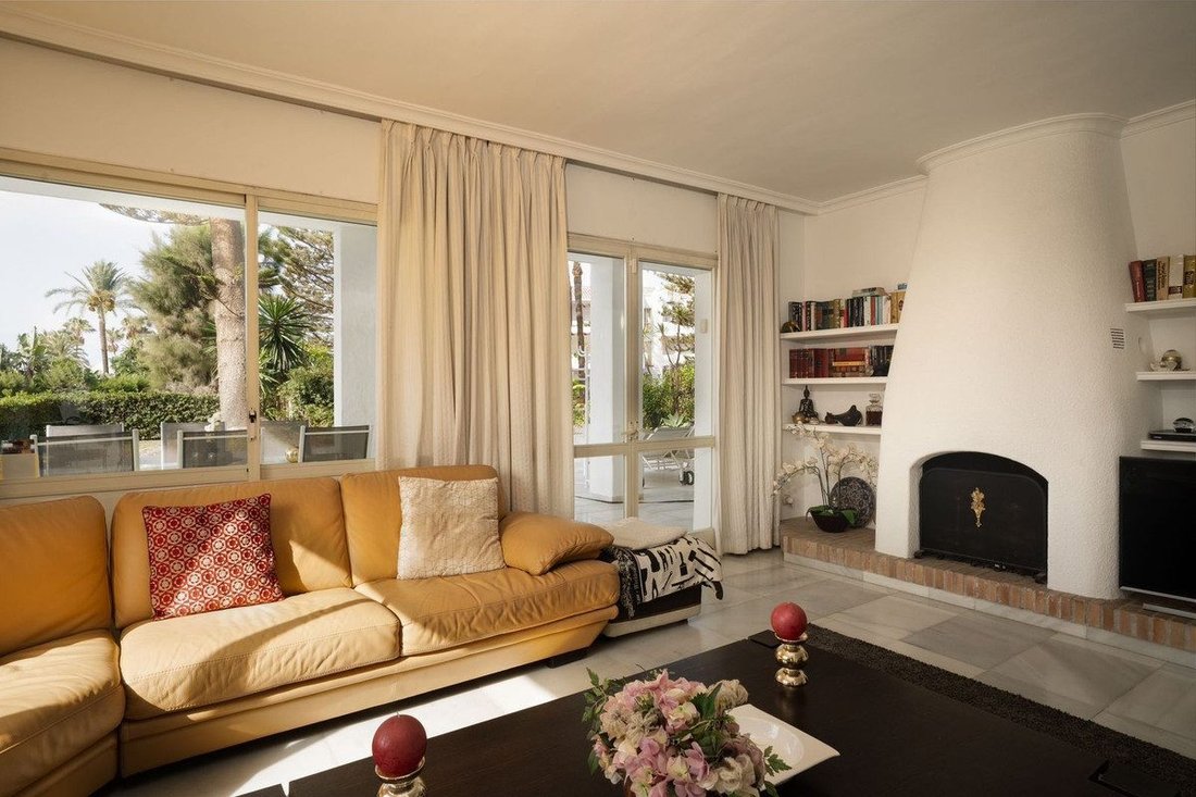 Apartment in San Pedro de Alcantara, Andalusia, Spain 4 - 18852963