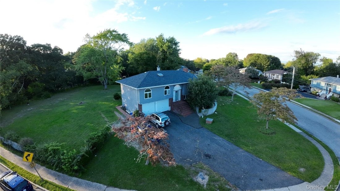 House in West Sayville, New York, United States 2 - 18848773