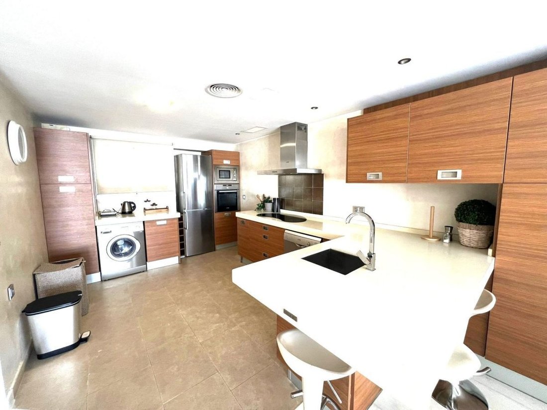 Apartment in Puerto Banus, Marbella, Spain 3 - 18862022