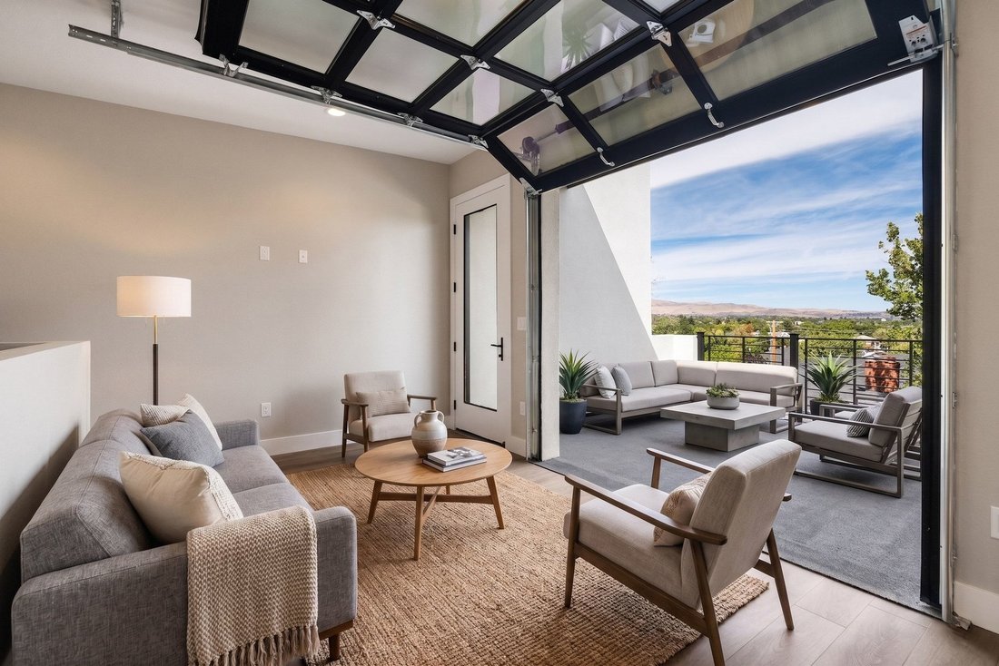 Townhouse in Reno, Nevada, United States 1 - 18666475