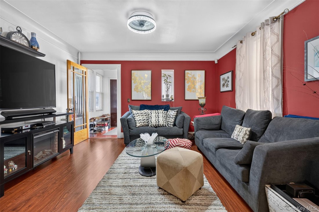 House in New York, New York, United States 5 - 18845439