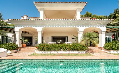 Villa a Cascada de Camoján, Sierra Blanca, Marbella 1