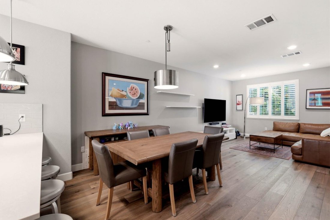 Townhouse in San Jose, California, United States 5 - 18845852