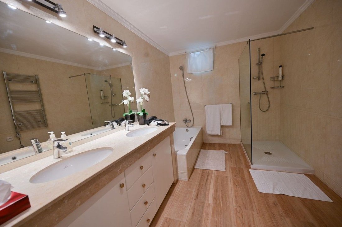 Villa a Puerto Banus, Marbella, Spagna 3 - 18859982