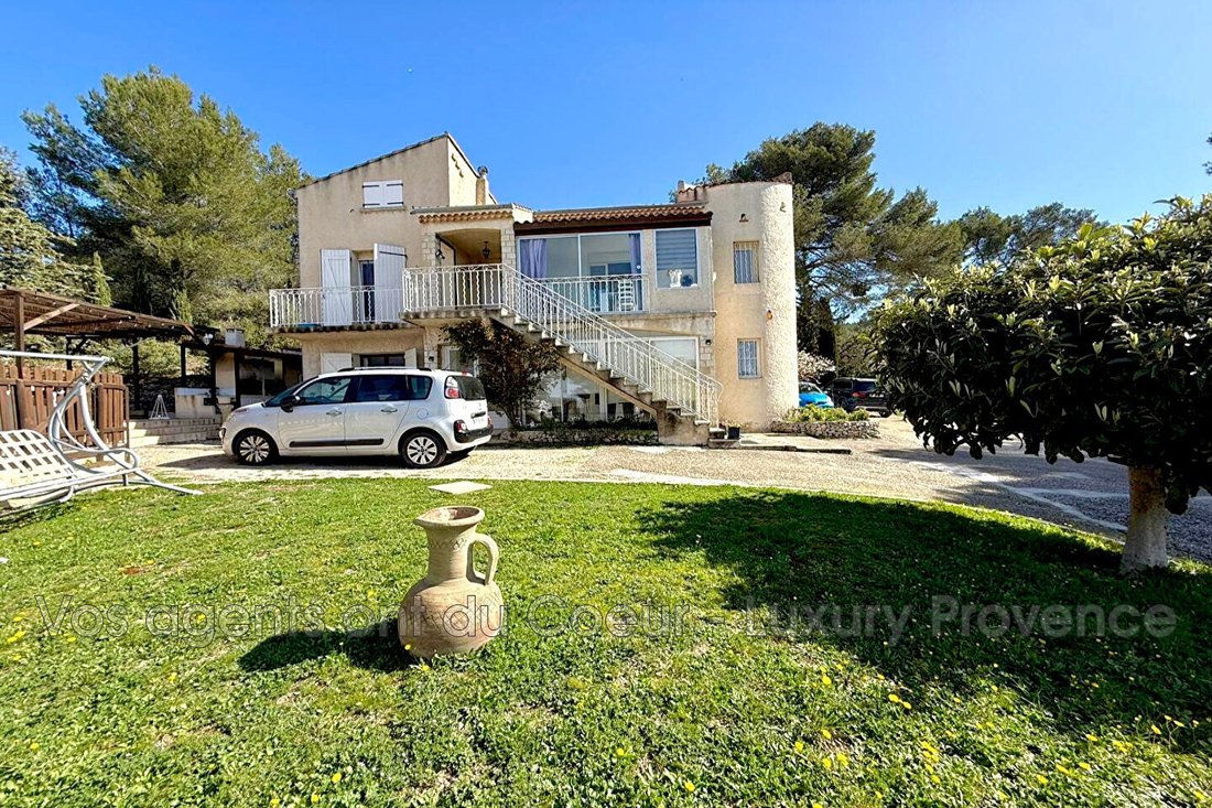 Villa in Hameau, Simiane-Collongue, France 5 - 18296874