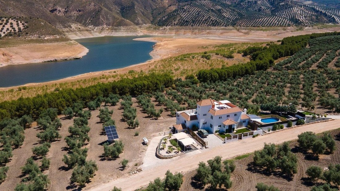 Villa in Iznajar, Andalusia, Spain 1 - 18862019