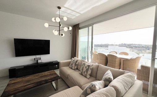 Townhouse in Cancelada, Estepona, Andalusia 1