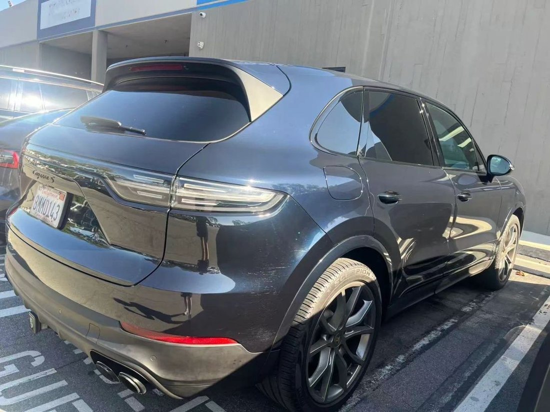 Suv in Costa Mesa, CA, United States 2 - 18856939