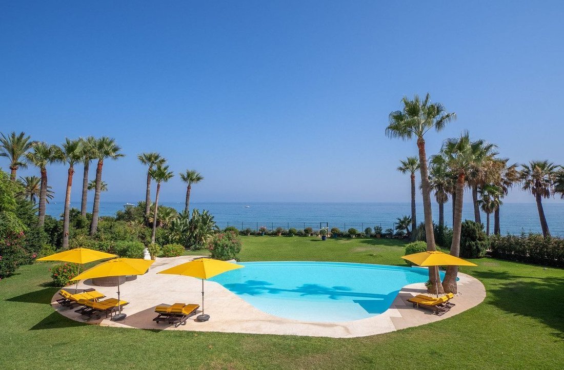 Villa in Estepona, Andalusia, Spain 1 - 18859788