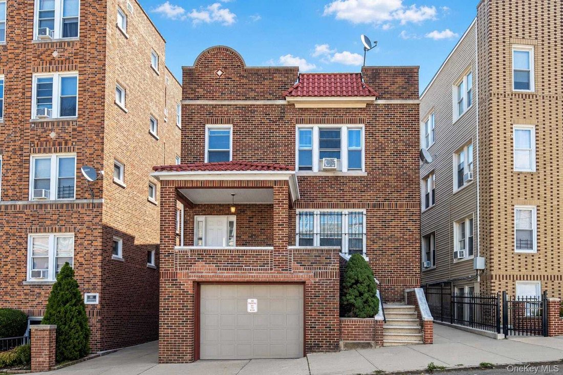 Yonkers, New York, United States 1 - 18848908