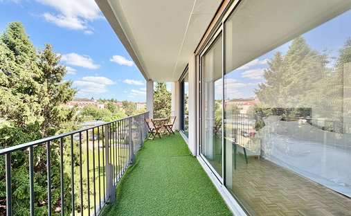 Apartment in Fontenay-sous-Bois, Ile-de-France, France 1