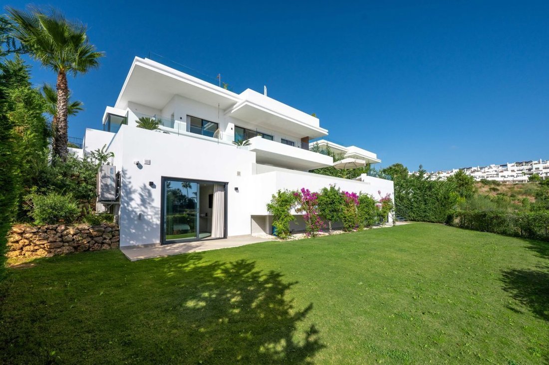 Villa a Estepona, Andalusia, Spagna 3 - 18857543