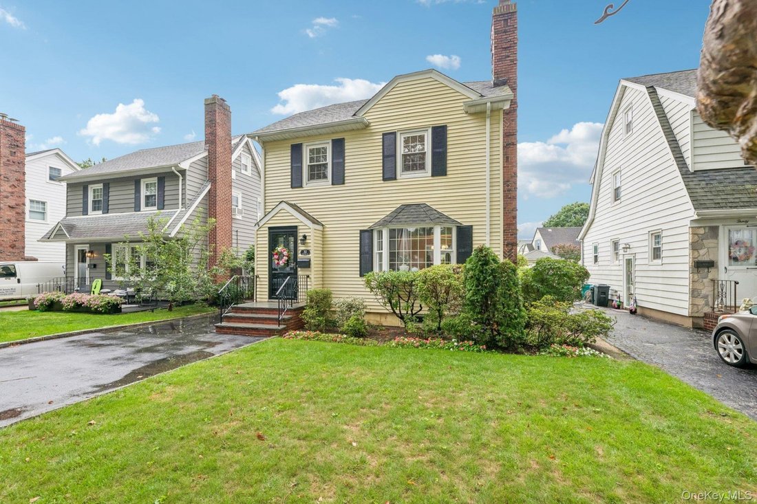 House in Garden City, New York, United States 3 - 18848816