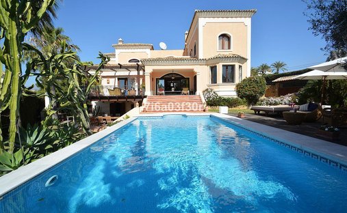 Villa in Puerto Banus, Marbella, Spain 1