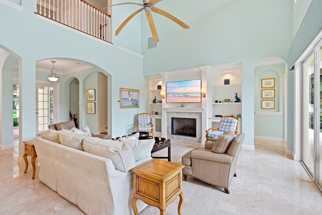 Palm Beach Gardens, Florida, United States 5 - 18849281