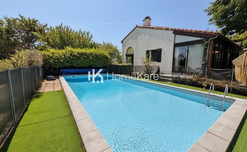 House in Montrabe, Occitania, France 1