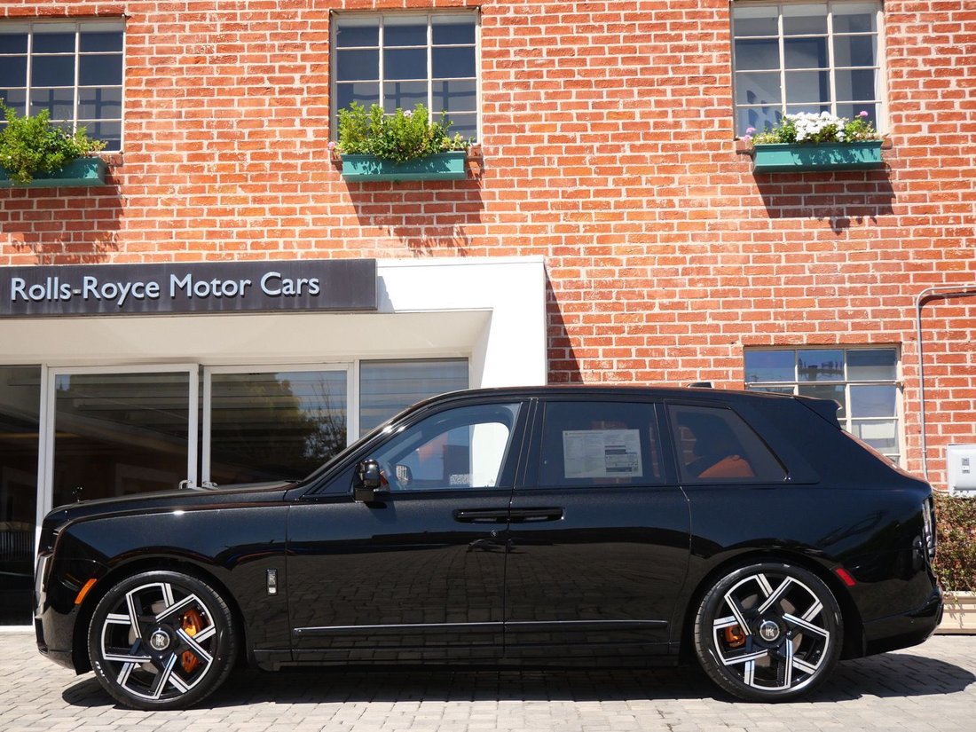 Suv in Beverly Hills, CA, United States 3 - 18850282