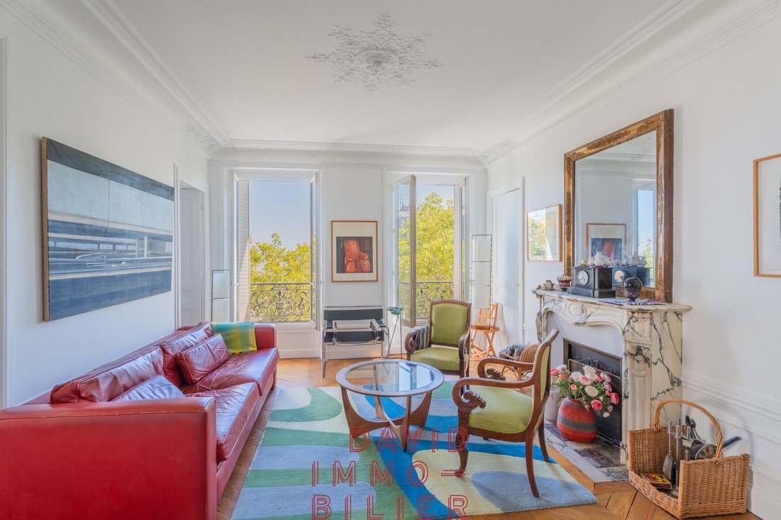 Apartment in Lorette-Martyrs, Paris 9e Arrondissement, Paris 1 - 18852133