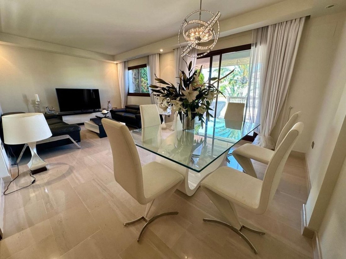 Apartment in Puerto Banus, Marbella, Spain 3 - 18860130