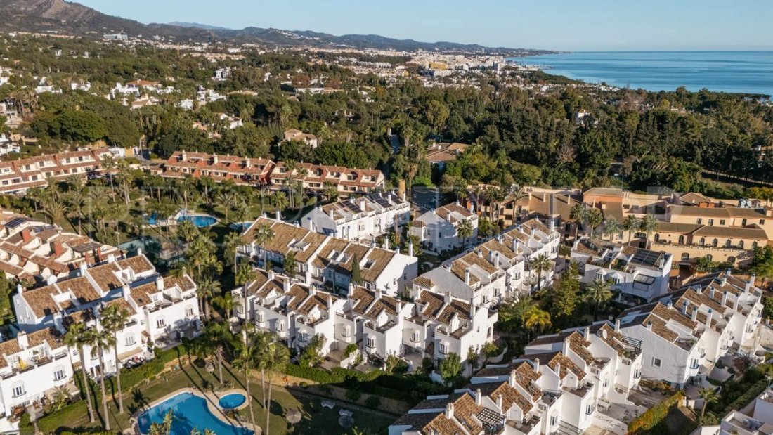 Townhouse in Marbella, Andalusia, Spain 5 - 18857239