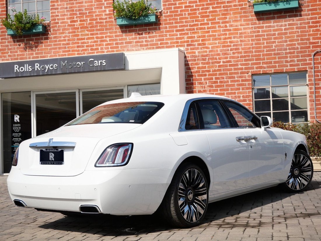 Sedan in Beverly Hills, CA, United States 2 - 18850293
