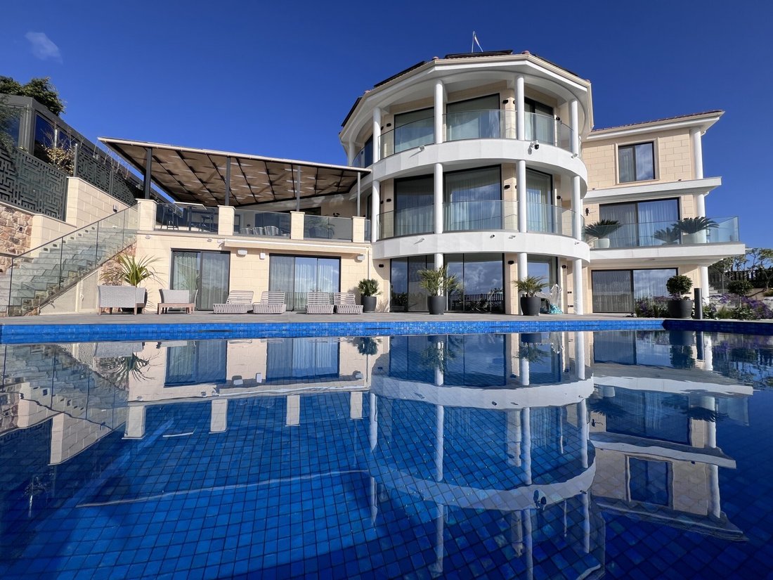 Villa a Germasogeia, Distretto di Limassol, Cipro 1 - 18849958