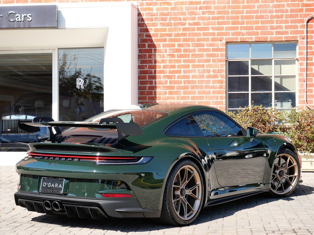 Coupe in Beverly Hills, CA, United States 5 - 18850298
