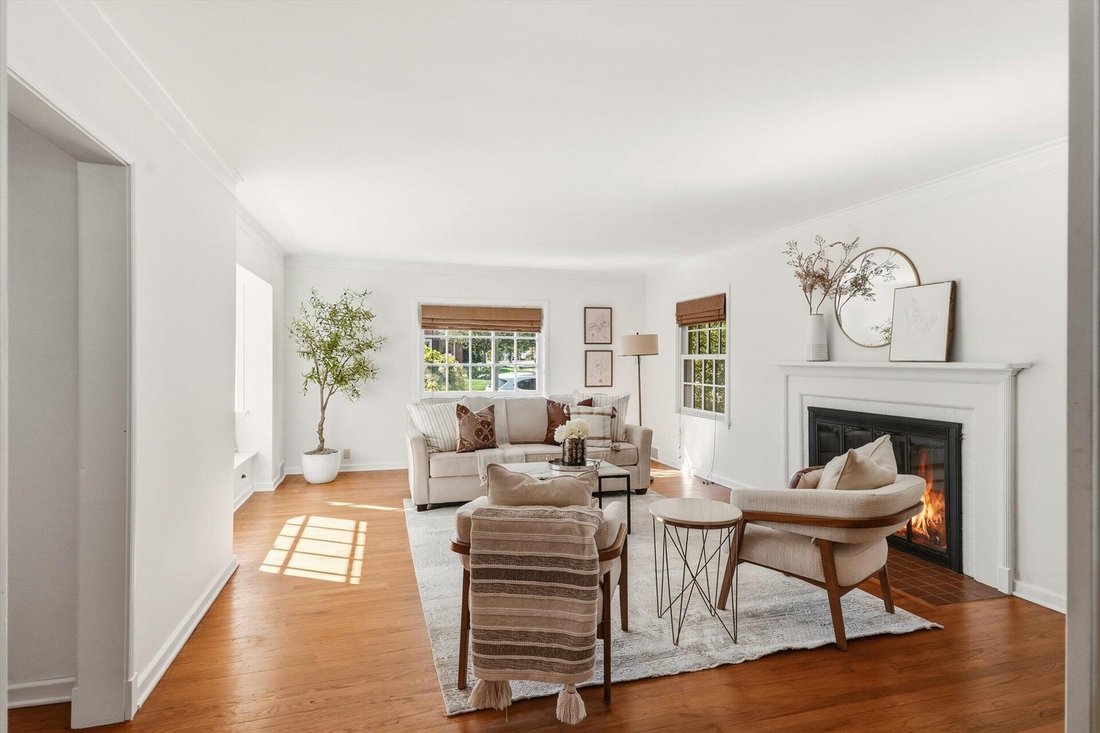 House in Wauwatosa, Wisconsin, United States 5 - 18851575