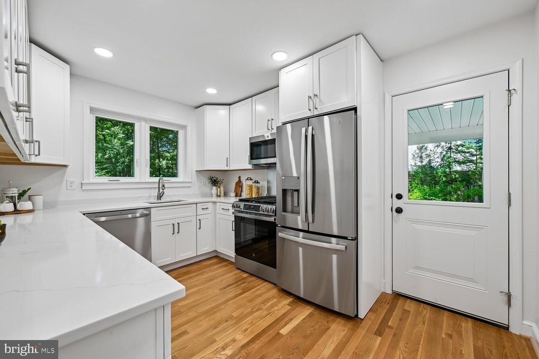 House in Oakton, Virginia, United States 4 - 18854310
