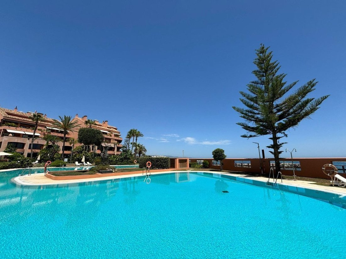 Appartamento a Puerto Banus, Marbella, Spagna 1 - 18862927
