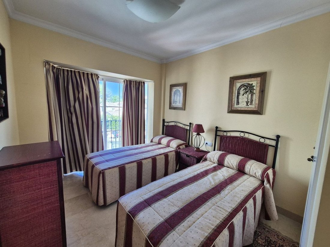Apartment in Puerto Banus, Marbella, Spain 3 - 18857118