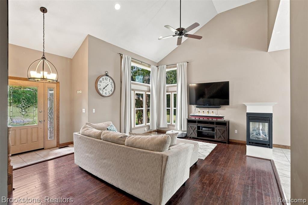 House in Howell, Michigan, United States 5 - 18851558