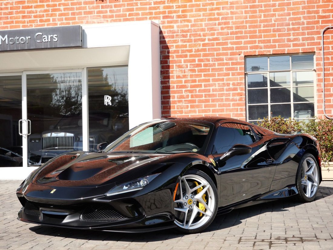 Cabriolet in Beverly Hills, CA, United States 3 - 18850286