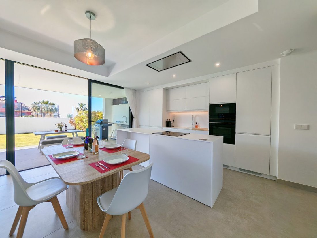Wohnung in Cancelada, Estepona, Andalusien 4 - 18858409