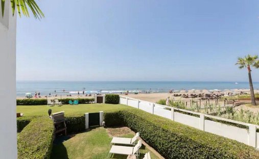 Villa en Elviria-Cabopino, Marbella, España 1