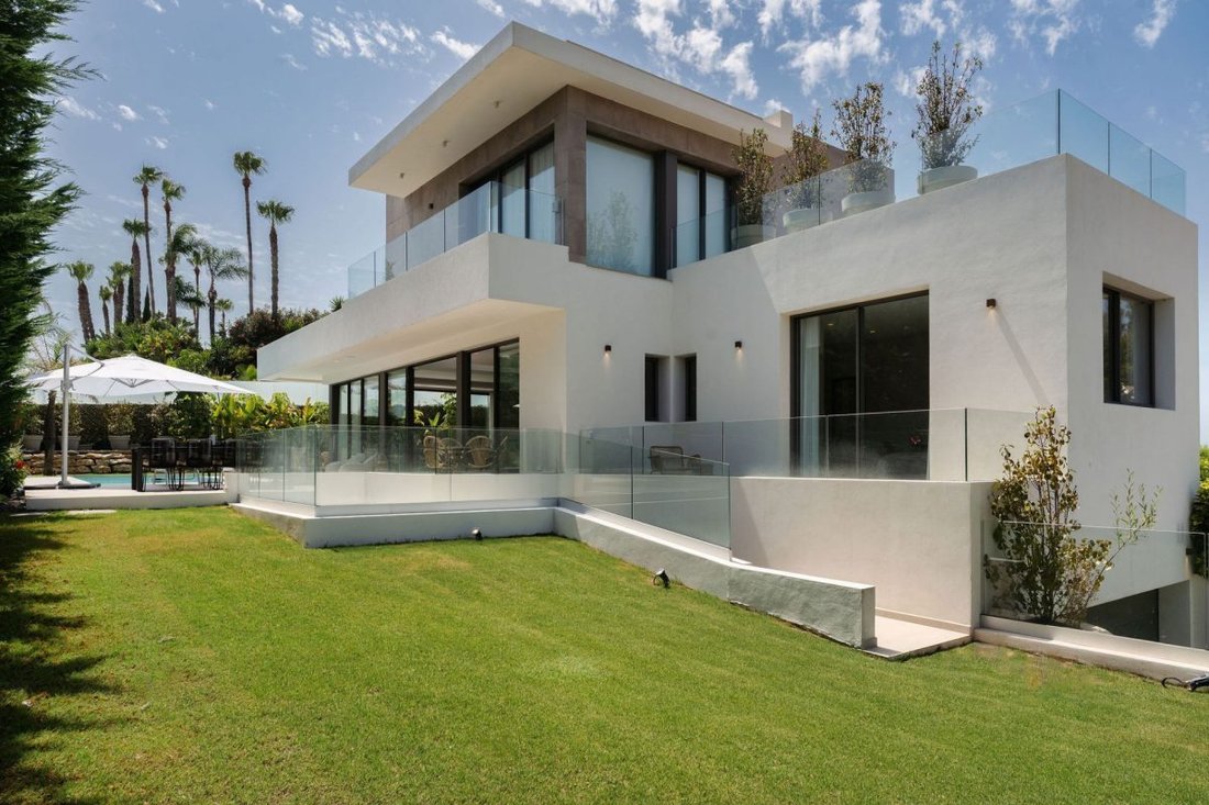 Villa in Nueva Andalucia, Marbella, Spain 2 - 18857228