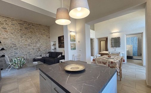 Villa in San Vincenzo, Tuscany, Italy 1