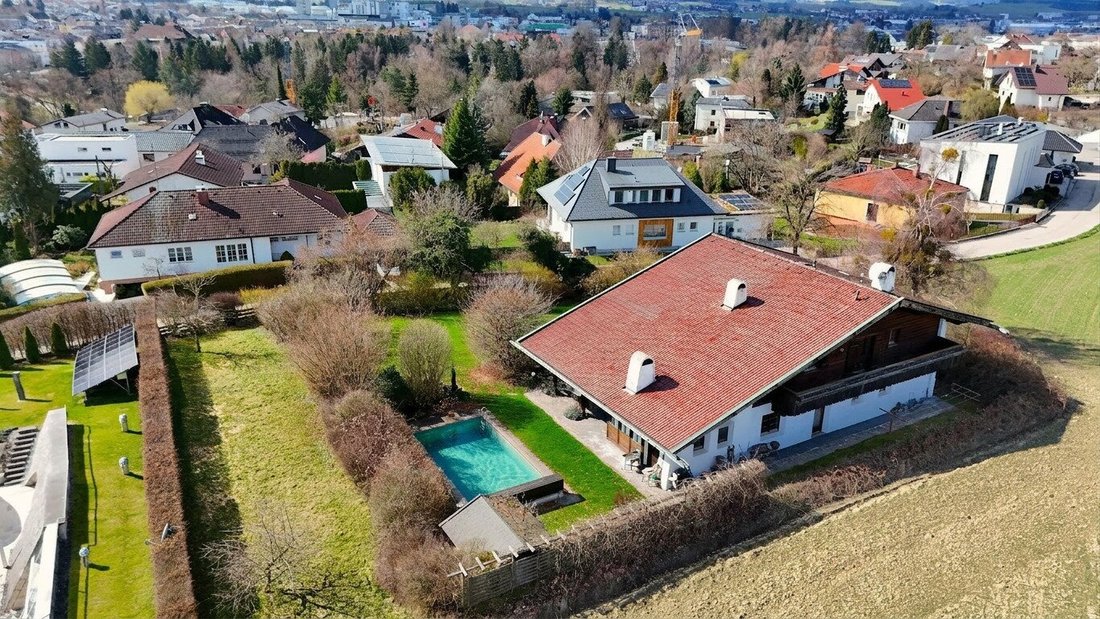 Villa in Ried im Innkreis, Upper Austria, Austria 1 - 18850646