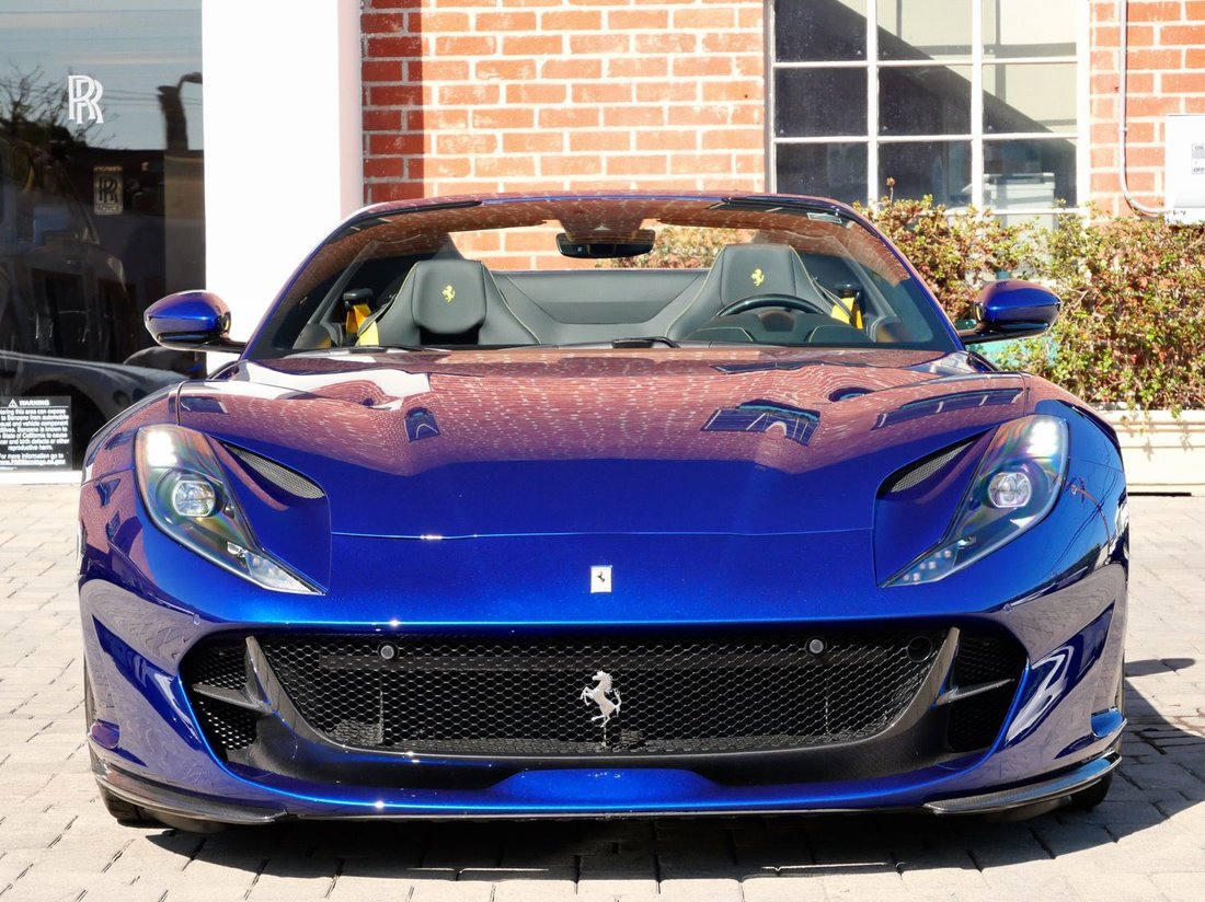 Cabriolet in Beverly Hills, CA, United States 2 - 18850303
