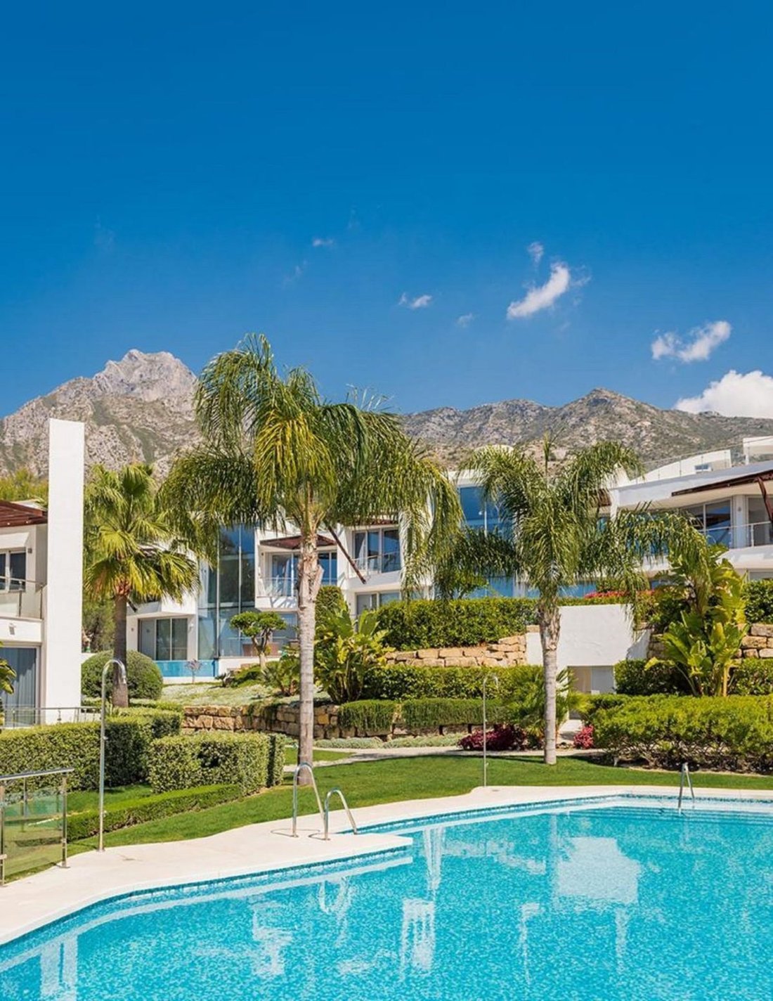 Stadthaus in Sierra Blanca, Marbella, Spanien 4 - 18852645