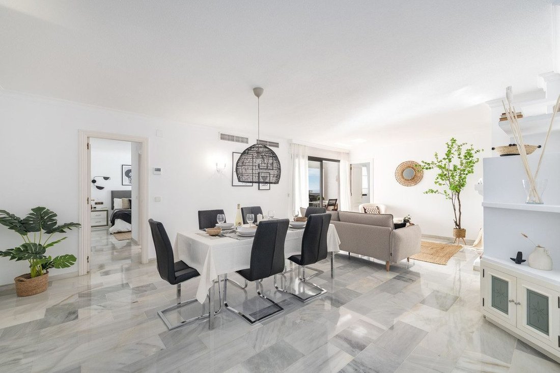 Apartment in Puerto Banus, Marbella, Spain 4 - 18856432