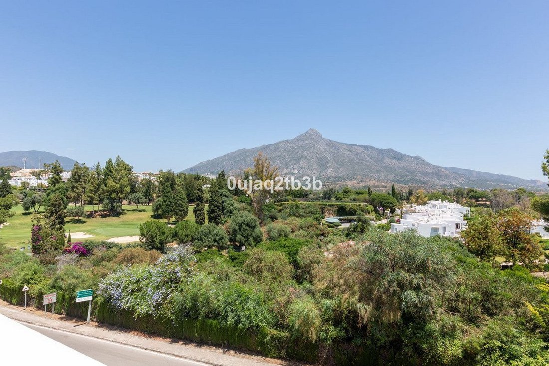 Townhouse in Puerto Banus, Marbella, Spain 2 - 18857409