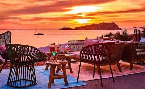 Villa in Sant Josep de sa Talaia, Balearische Inseln, Spanien 1
