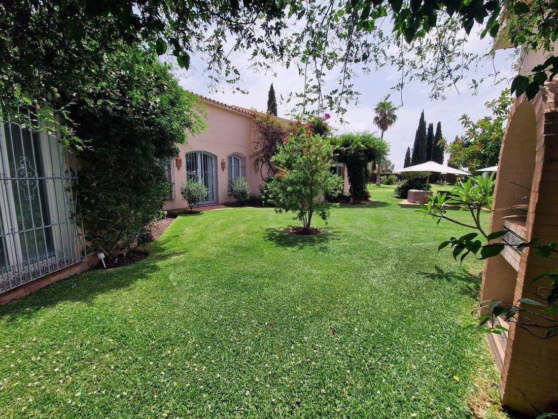 Villa in La Quinta, Benahavis, Andalusia 4 - 18862491