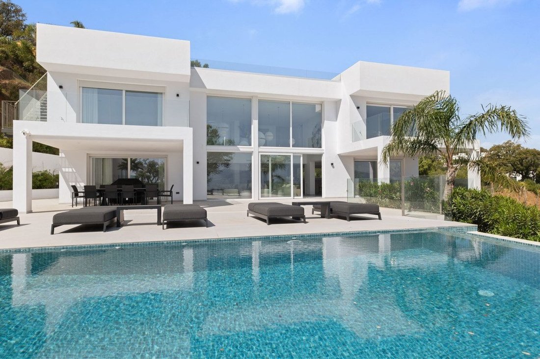 Villa in Elviria-Cabopino, Marbella, Spanien 1 - 18857360