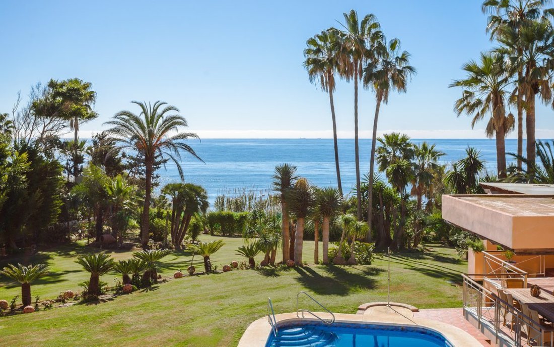 Villa in Estepona, Andalusia, Spain 1 - 18856904