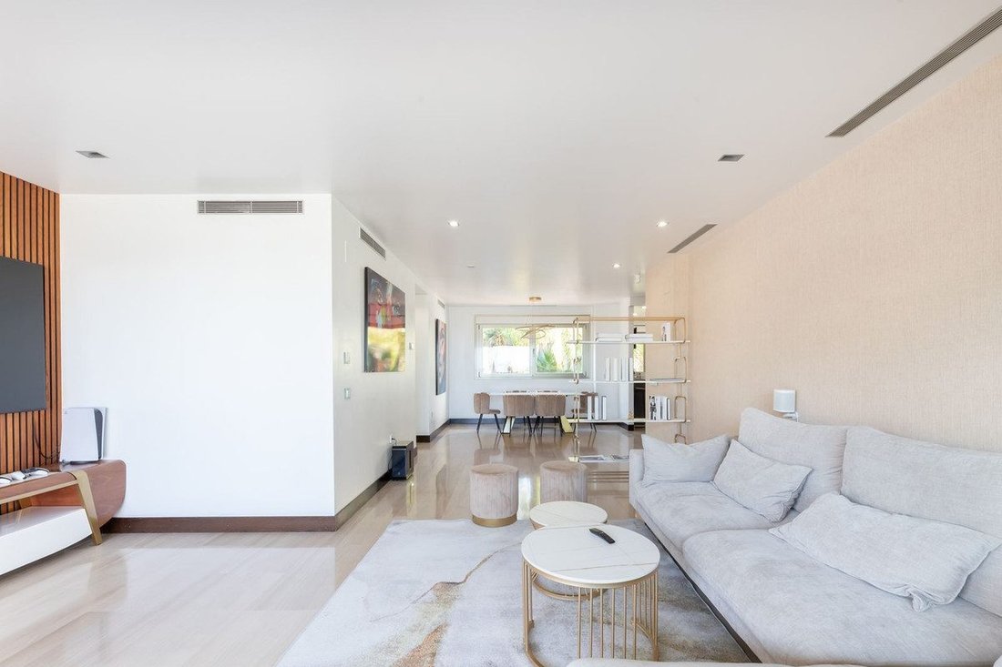 Apartment in Benahavis, Andalusia, Spain 5 - 18859691